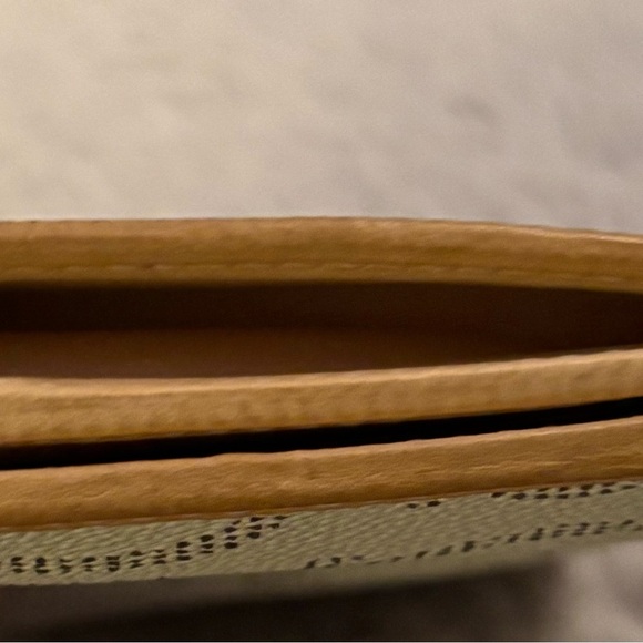 Salvatore Ferragamo Long Wallet - Picture 15 of 16